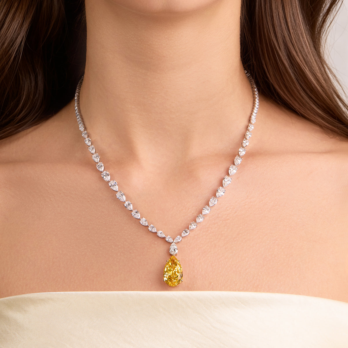 Aurora Royale 18K Gold Lab-Grown Yellow Diamond Drop Necklace